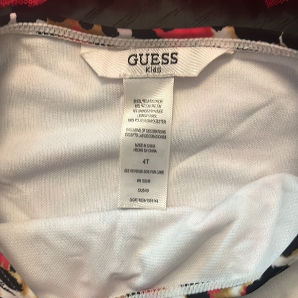 Guess swimsuit - Picture 3 of 4